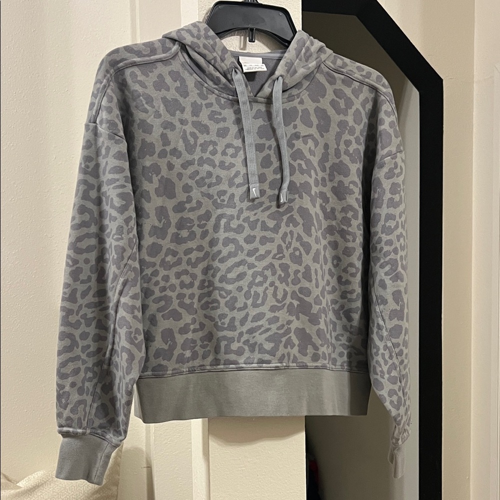 Nike Gray Leopard Print Hooded Sweatshirt size XS